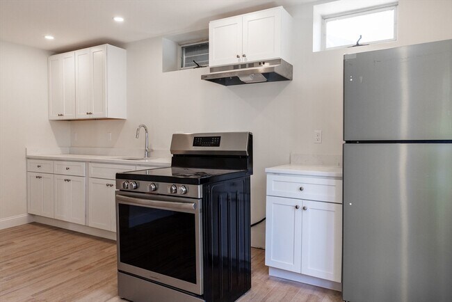Photo - 71 Friend St Unit 1R