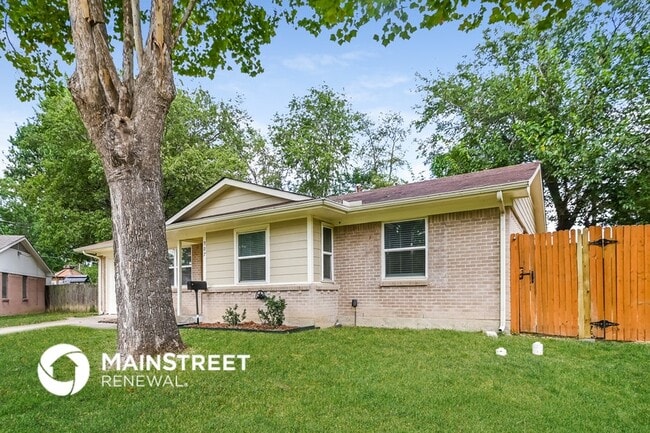 Photo - 907 Edgefield Cir