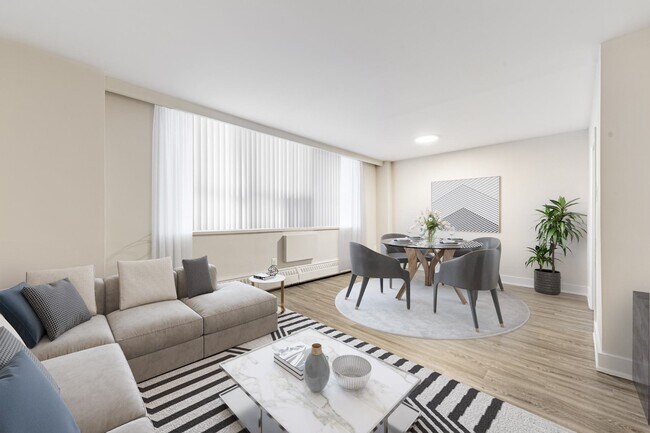 Photo - 650 Eglinton Avenue West