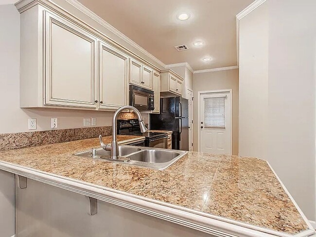 120 Deraney Ln