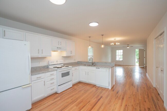 Photo - 814 N 6th St