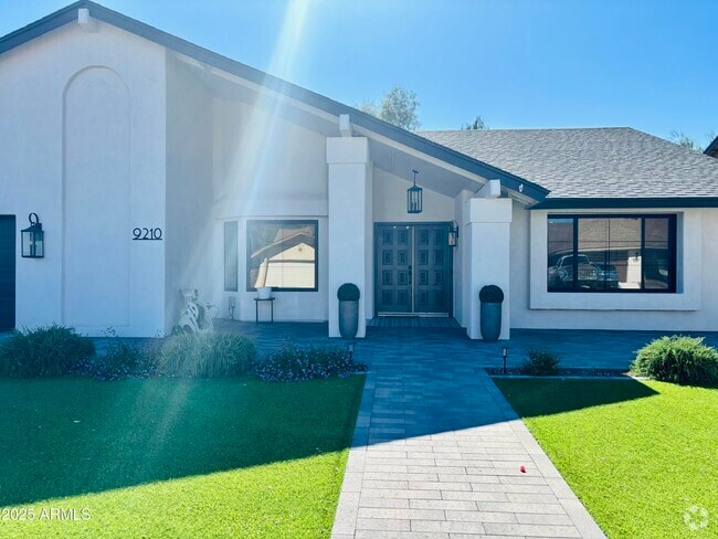 Building Photo - 9210 S Heather Dr Rental