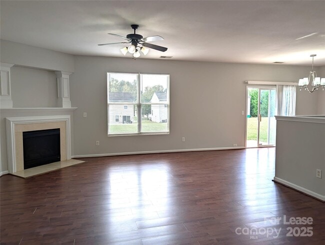 Photo - 7032 Sunman Rd