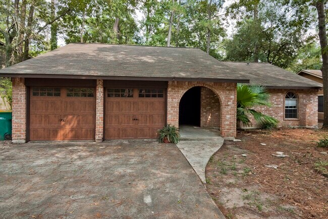 Photo - 2107 W Lacey Oak Cir