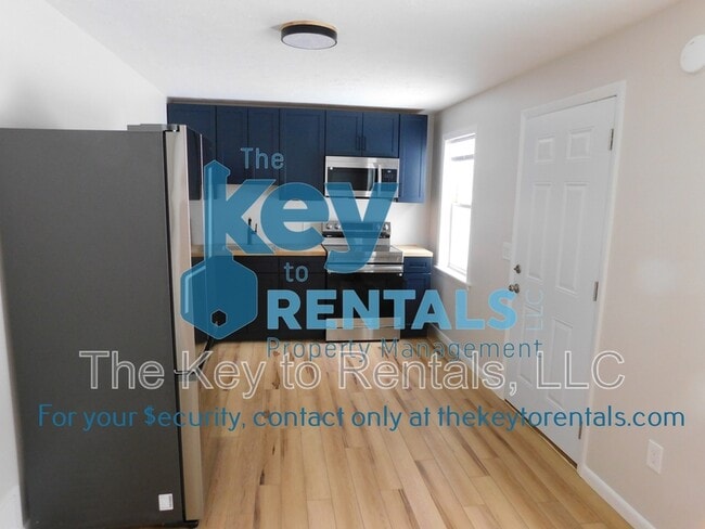 Photo - 182 E Main St