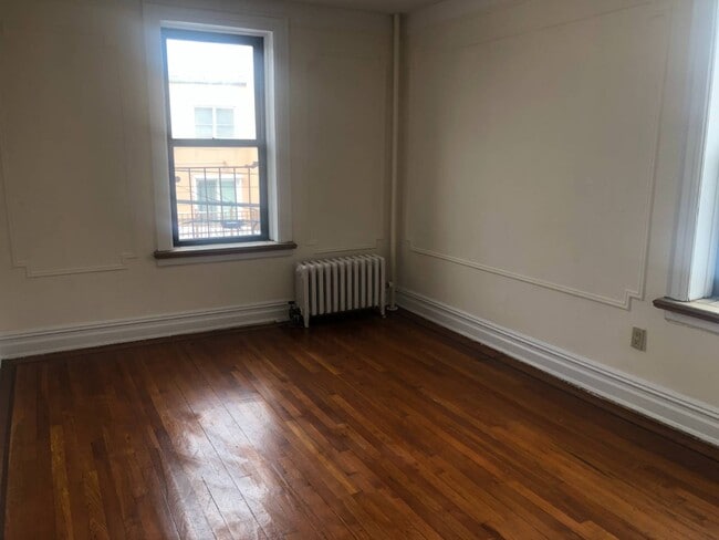 Photo - 124 Parrott Pl