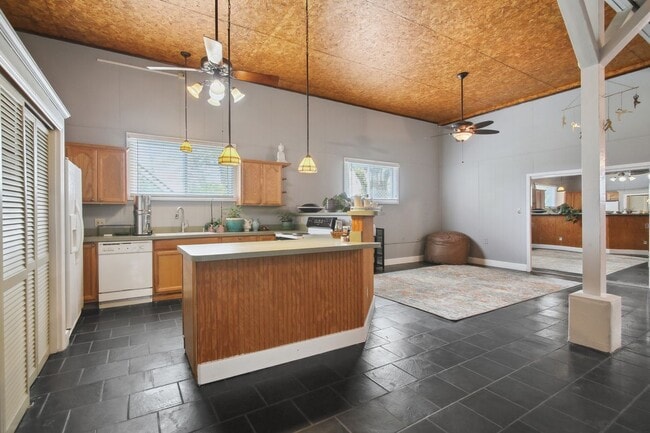 Photo - 116 Elmira Ave