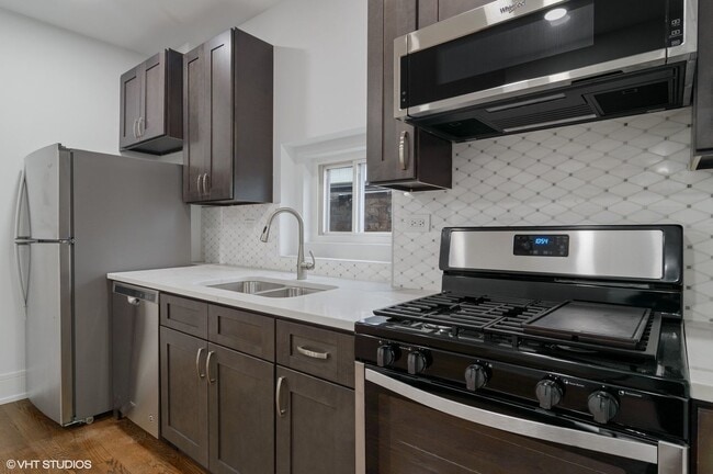 Photo - 1719 W 18th St Unit 2R