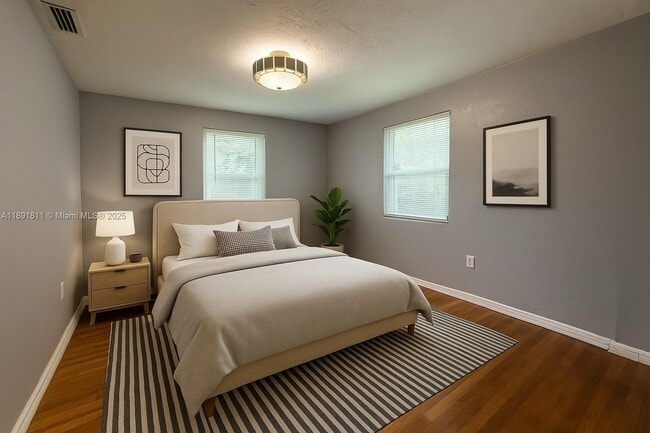 Photo - 11305 NE 13th Ave