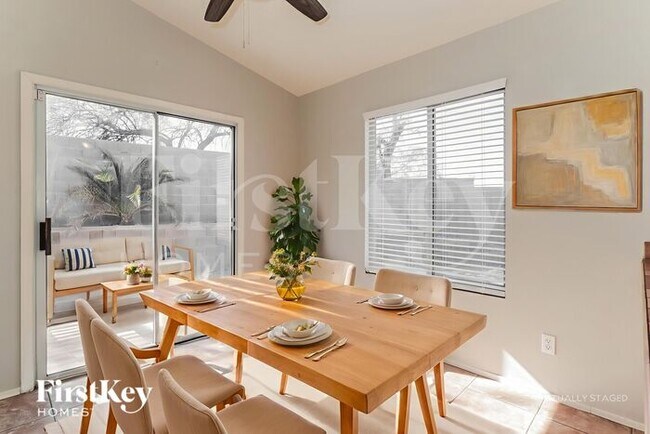 Photo - 3392 W Vía Campana De Oro