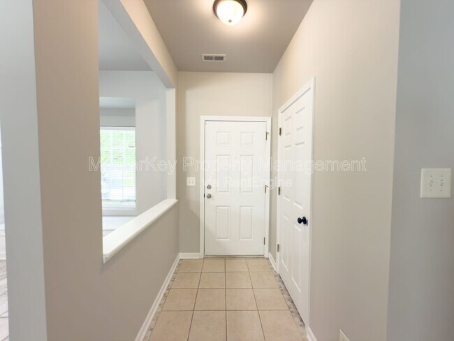 Photo - 123 Baberton Dr