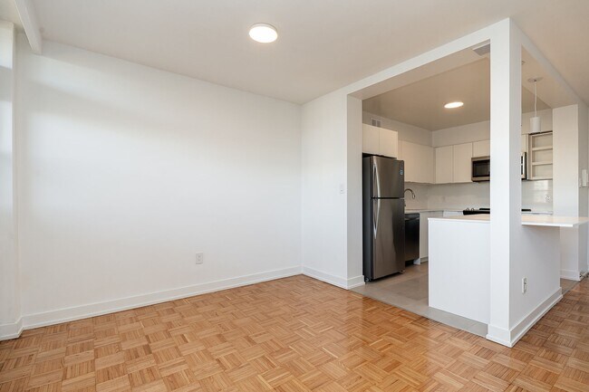 Photo - 265 Dixon Road Unit 902