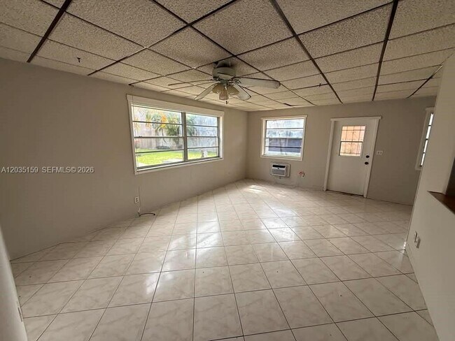 Photo - 2917 Plunkett St Unit 15C