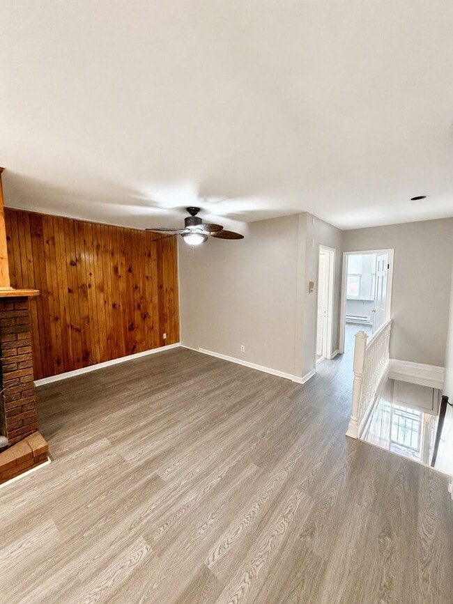 Photo - 1905 Federal St Unit 2nd Floor