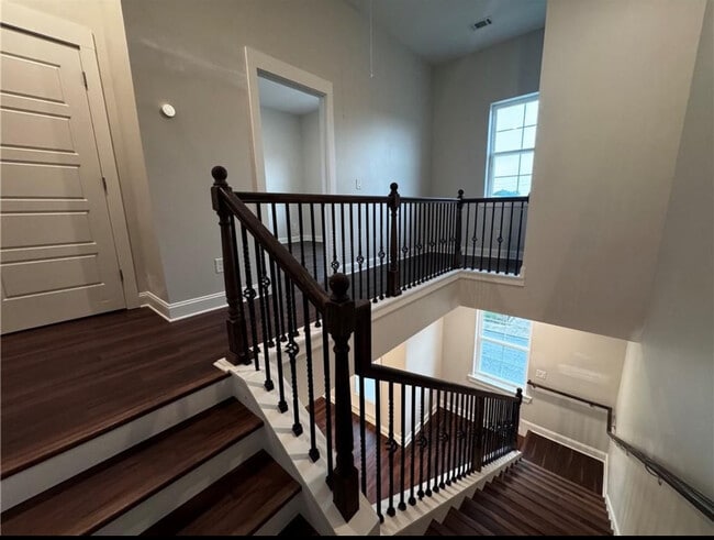 Photo - 1777 Temple Ave