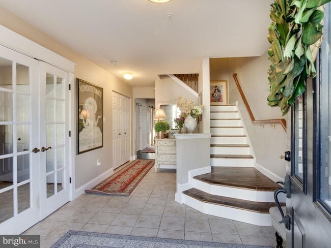 Photo - 206 Tilden Way