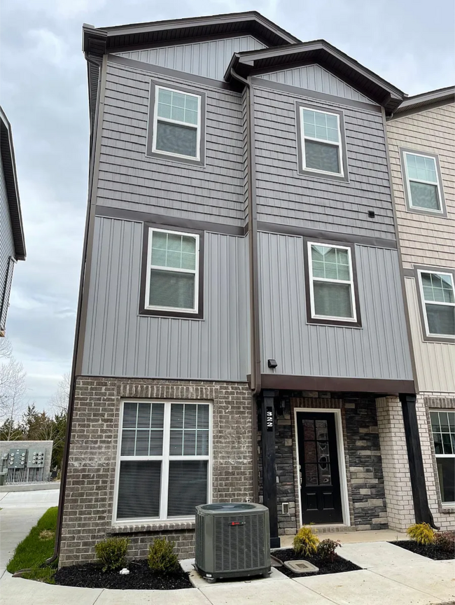 Photo - 322 Negri Ct Townhome