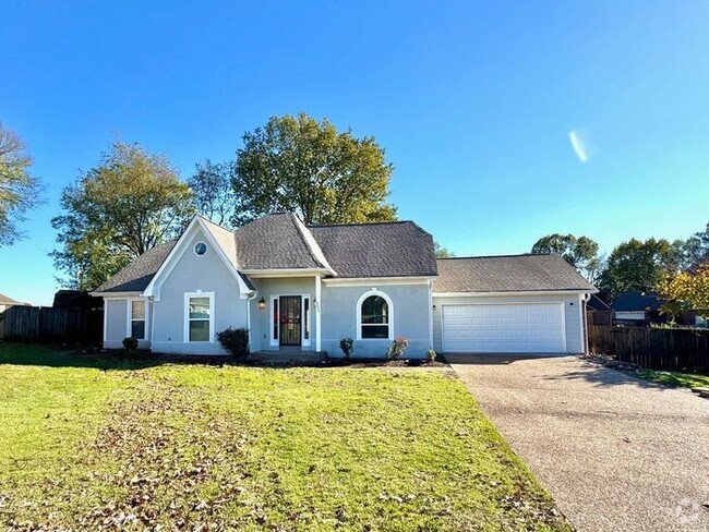 Building Photo - Southeast Memphis-5 Bedroom 3 Bath With Di... Rental