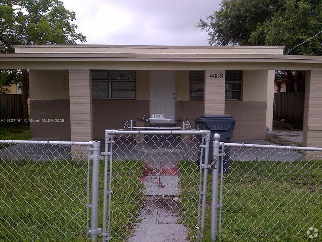 Building Photo - 4008 SW 23rd St Rental