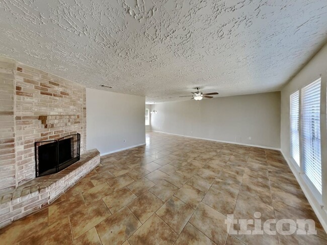 Photo - 20211 Cottonglade Ln