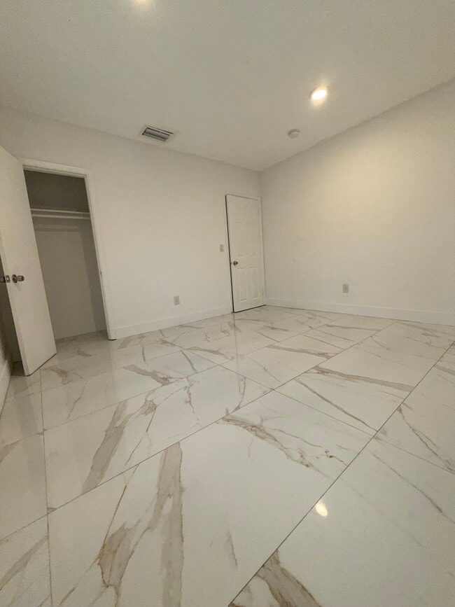 Photo - 8900 NW 33rd Avenue Rd