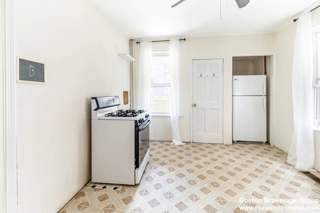 Photo - 20 Howell St Unit 2