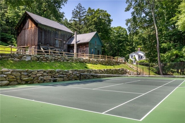 Photo - 31 Kittredge Dr