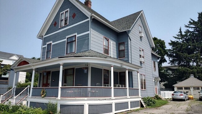 Photo - 15 Millbrook St Unit 1