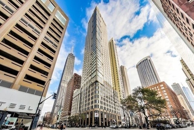 Building Photo - 57 E Delaware Pl Unit 2901 Rental