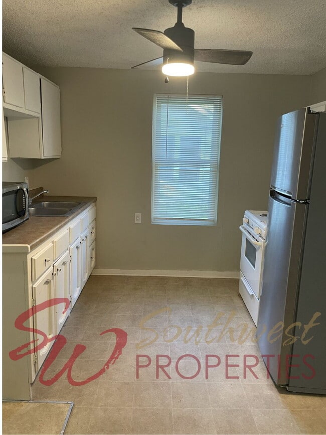 Photo - Quiet 1 bedroom, 1 bathroom property across from the walking trail