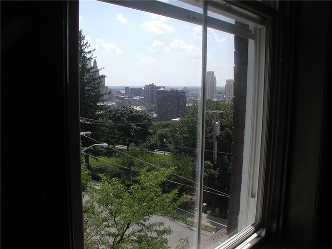 Photo - 100 Bowen St Unit 3 W