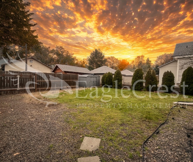 Photo - Spacious 3-Bedroom Home with Finished Basement & Fenced Yard