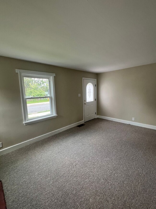Photo - 262 McKnight St