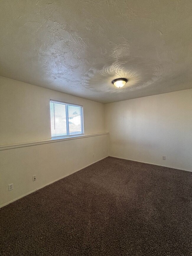 538 Chastain Dr