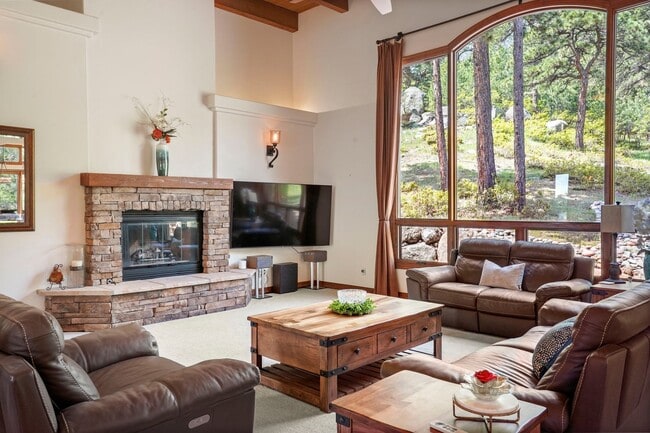 Photo - Stunning Broadmoor Estate with Mountain & City Views