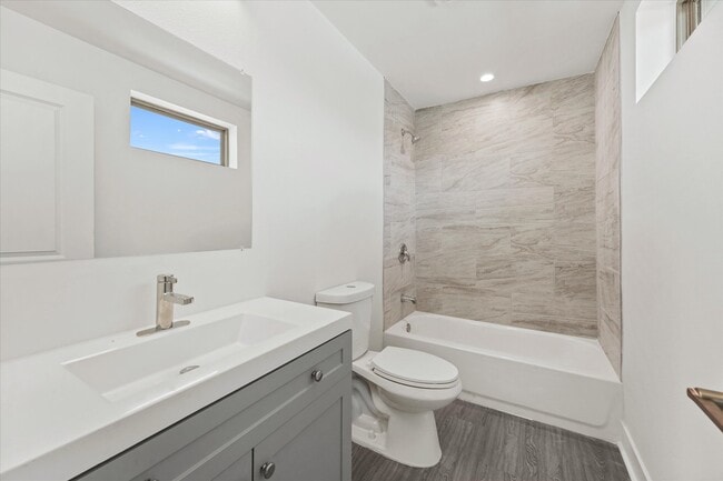 Photo - 3763 Wenatche Dr