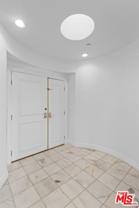 Photo - 121 N Almont Dr Unit 302