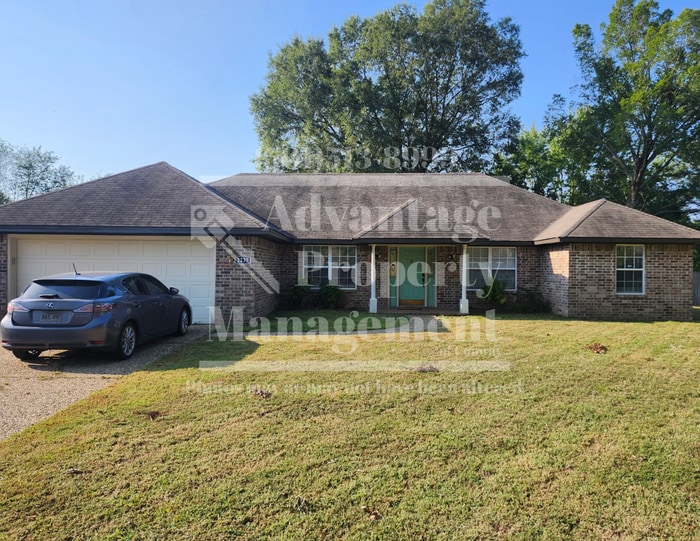 Photo - 2235 Millwood Dr