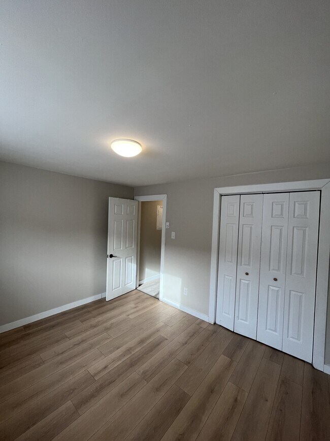 Photo - 200 Spruce St Unit 4