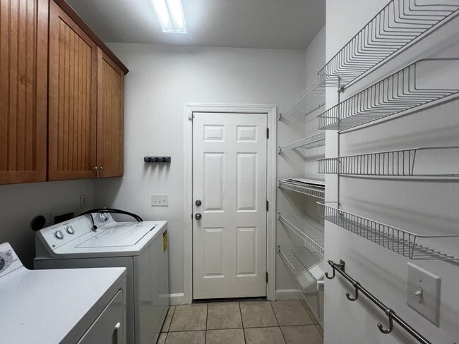 Photo - 1262 Greensview Cir