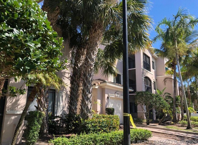 Building Photo - 2806 Veronia Dr Unit 113