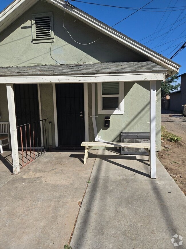 Building Photo - Downtown Modesto Studio for Rent Unit 616 J St. Rental