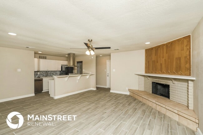 Photo - 154 W Way Cir