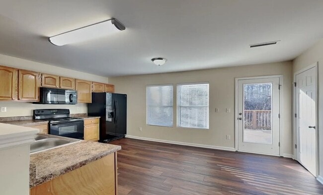 Photo - 286 Aershire Ct