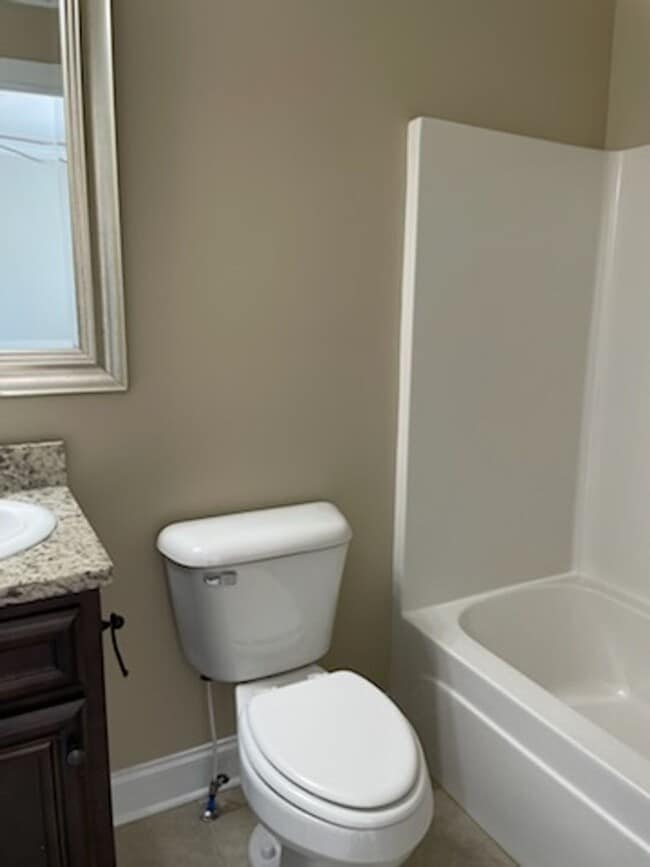 Photo - 1864 Gate Tower Way NE