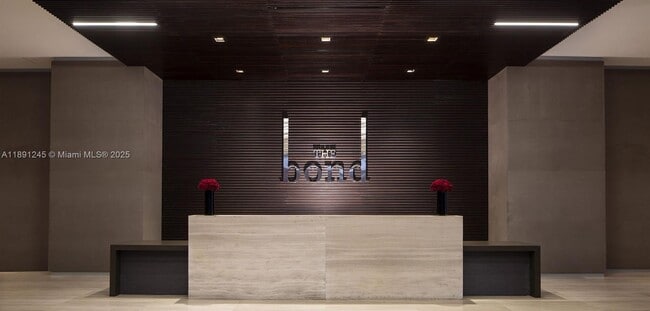 Building Photo - 1080 Brickell Ave Unit 2905