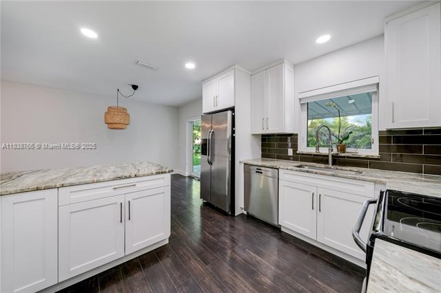 Photo - 6700 SW 49th Ter