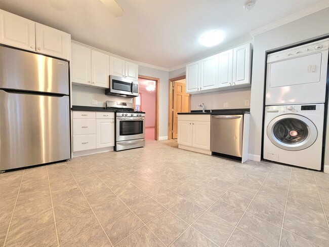 Photo - 22 Gladstone St Apartments Unit 1T
