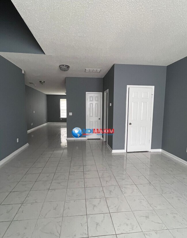 Photo - Beautiful 3 bedrooms townhouse in Jonesboro