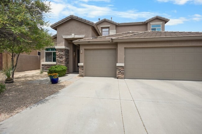 Building Photo - Westwing Mountain Home